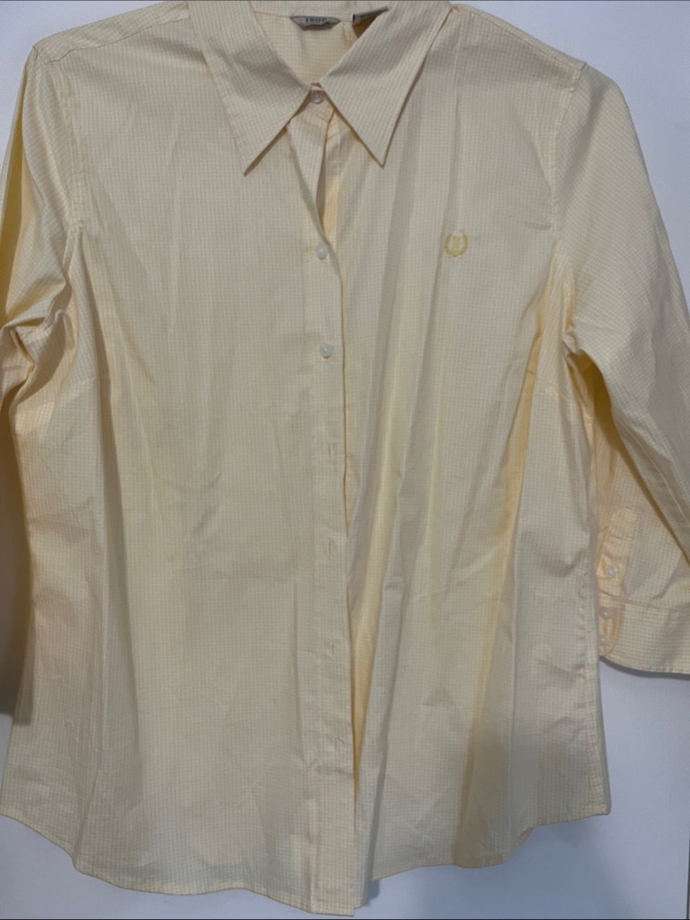 Izod Pale Yellow Women's Button-Down Shirt